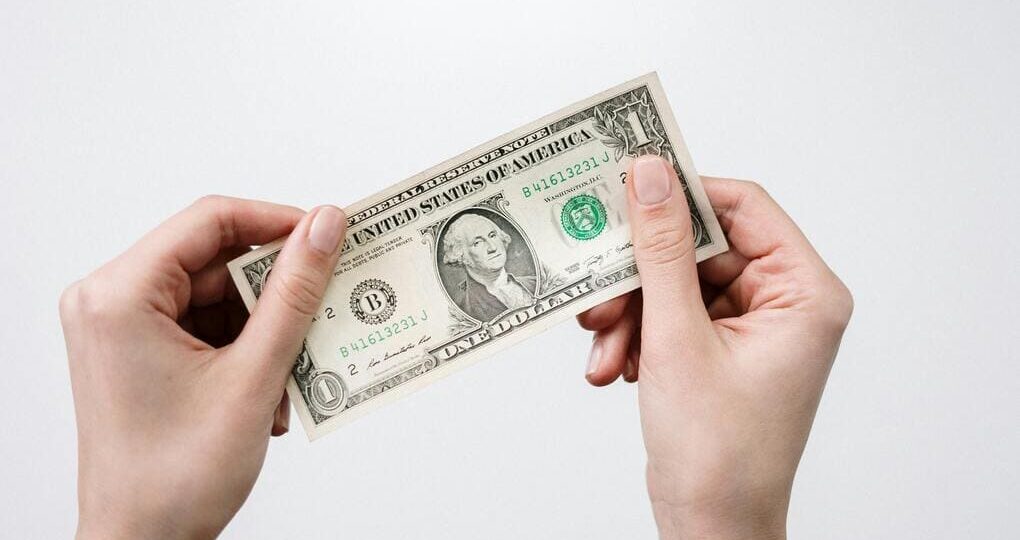 Requirements for Canada ex-pats to start a Panama account